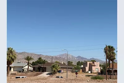 2494 Via Arroyo, Bullhead City, AZ 86442 - Photo 9