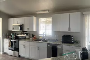 6923 W 11th St, Dolan Springs, AZ 86441 - Photo 17