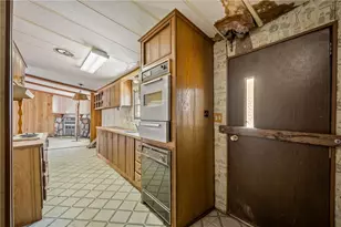8261 S Green Valley Rd, Mohave Valley, AZ 86440 - Photo 27