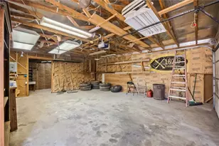 8261 S Green Valley Rd, Mohave Valley, AZ 86440 - Photo 11