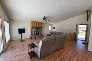27026 N Hummingbird Dr, Meadview, AZ 86444 - Photo 7