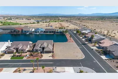 2016 E Lago Grande Circle, Fort Mohave, AZ 86426 - Photo 19