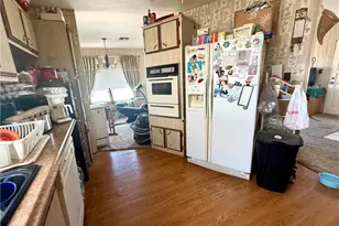 30217 N Driftwood Dr, Meadview, AZ 86444 - Photo 9