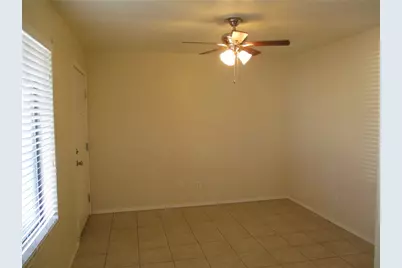2801 Paloma Senda Unit D, Bullhead City, AZ 86442 - Photo 3