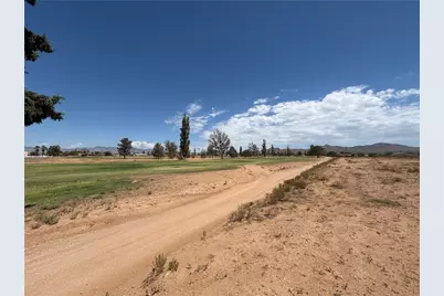 7863 E Pebble Drive, Kingman, AZ 86401 - Photo 9