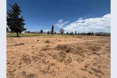 7863 E Pebble Drive, Kingman, AZ 86401 - Photo 5