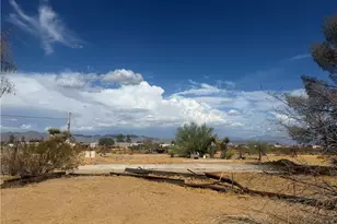 3660 N Gln Cyn Rd, Golden Valley, AZ 86413 - Photo 1