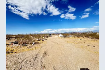 2724 S Jade Road, Golden Valley, AZ 86413 - Photo 11