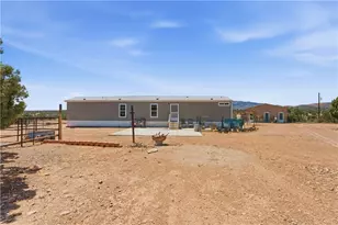 10501 E Blake Ranch Rd, Kingman, AZ 86401 - Photo 5