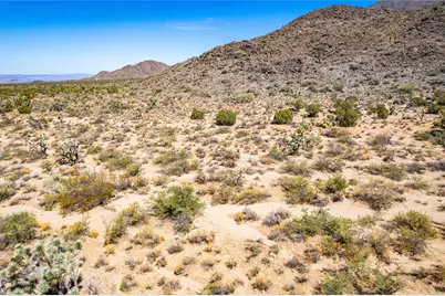 241-06-015 E Prickly Pear Drive, Yucca, AZ 86438 - Photo 11