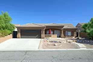 2121 E Desert Lakes Dr, Fort Mohave, AZ 86426 - Photo 1