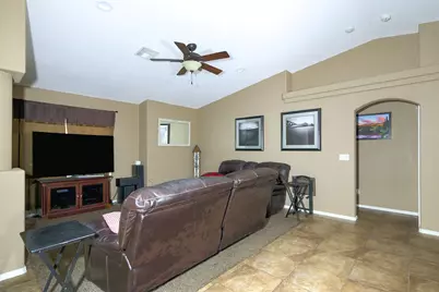2121 E Desert Lakes Drive, Fort Mohave, AZ 86426 - Photo 9