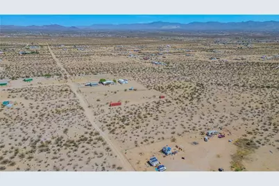 1790 S Ehrenberg Road, Golden Valley, AZ 86413 - Photo 5