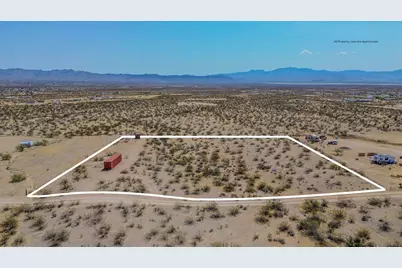 1790 S Ehrenberg Road, Golden Valley, AZ 86413 - Photo 3
