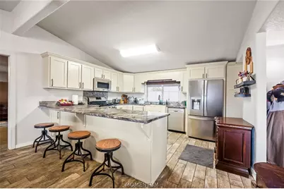 2410 E Arizona Avenue, Fort Mohave, AZ 86426 - Photo 11