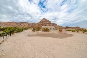 2310 S Dewey Rd, Golden Valley, AZ 86413 - Photo 47