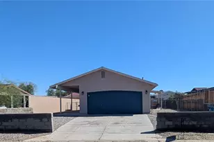 562 Palo Verde Dr, Bullhead City, AZ 86442 - Photo 1
