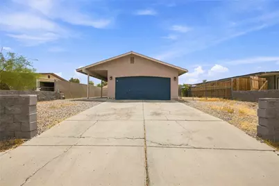 562 Palo Verde Drive, Bullhead City, AZ 86442 - Photo 1
