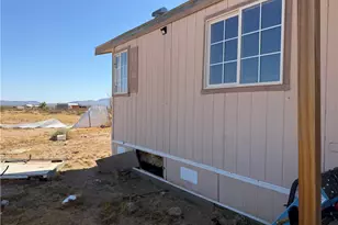 18860 S Dale Evans Rd, Yucca, AZ 86438 - Photo 47