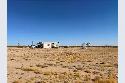 18860 S Dale Evans Road, Yucca, AZ 86438 - Photo 1