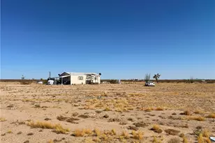 18860 S Dale Evans Rd, Yucca, AZ 86438 - Photo 1