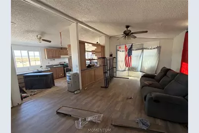 18860 S Dale Evans Road, Yucca, AZ 86438 - Photo 17