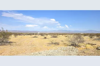 2916 S Pima Road, Golden Valley, AZ 86413 - Photo 1
