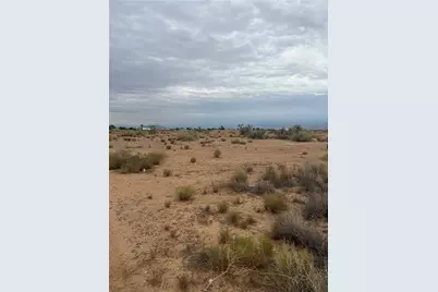 392 N Yavapai St Street, Kingman, AZ 86401 - Photo 3
