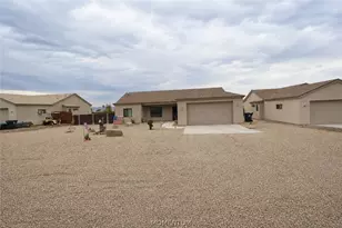 9609 N Concho Dr, Kingman, AZ 86401 - Photo 3