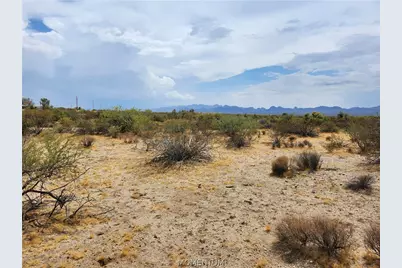 339-14-213 N. Cove, Golden Valley, AZ 86413 - Photo 9