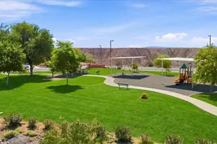 2198 Hi Jolly Dr, Bullhead City, AZ 86442 - Photo 35