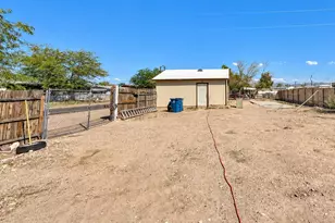 400 Rio Grande Way, Bullhead City, AZ 86442 - Photo 17