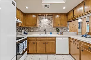 2687 Country Club Dr, Bullhead City, AZ 86442 - Photo 17