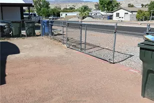 1784 Colorado Blvd, Bullhead City, AZ 86442 - Photo 13