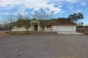 3661 N Avra Rd, Golden Valley, AZ 86413 - Photo 1