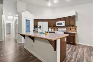 2827 Country Club Dr, Bullhead City, AZ 86442 - Photo 11