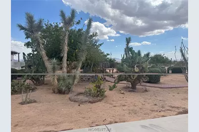 16330 S Hillery Avenue, Yucca, AZ 86438 - Photo 3