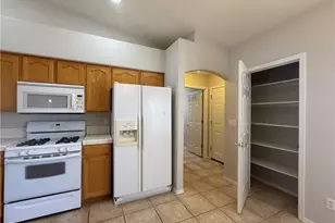 2541 Bridlewise Ln, Bullhead City, AZ 86442 - Photo 13