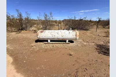 17612 N Katherine Drive, Dolan Springs, AZ 86441 - Photo 5