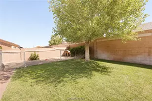 2086 Buena Vista Dr, Kingman, AZ 86401 - Photo 41