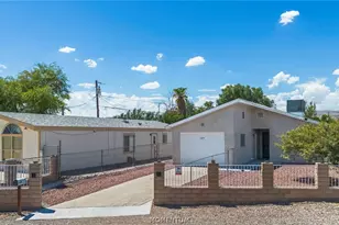 1977 Surf & Sand Dr, Bullhead City, AZ 86442 - Photo 3