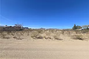 1417 S Canelo Rd, Golden Valley, AZ 86413 - Photo 5