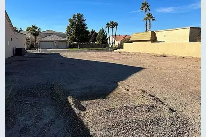 2960 Country Club Way, Bullhead City, AZ 86442 - Photo 3