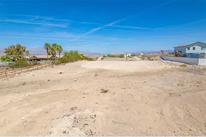 2468 Riverview Drive, Bullhead City, AZ 86442 - Photo 11