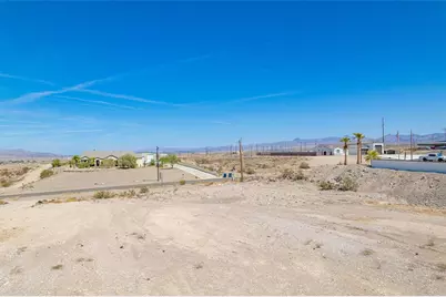 2468 Riverview Drive, Bullhead City, AZ 86442 - Photo 7