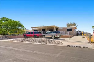 896 Terrace Dr, Bullhead City, AZ 86442 - Photo 9