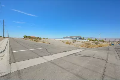 2494 Riverview Drive, Bullhead City, AZ 86442 - Photo 11