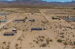 3898 N Avra Rd, Golden Valley, AZ 86413 - Photo 33