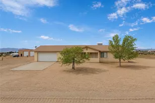 3369 N Houck Rd, Golden Valley, AZ 86413 - Photo 1