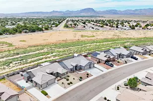 4727 E Old W Rd, Kingman, AZ 86401 - Photo 51
